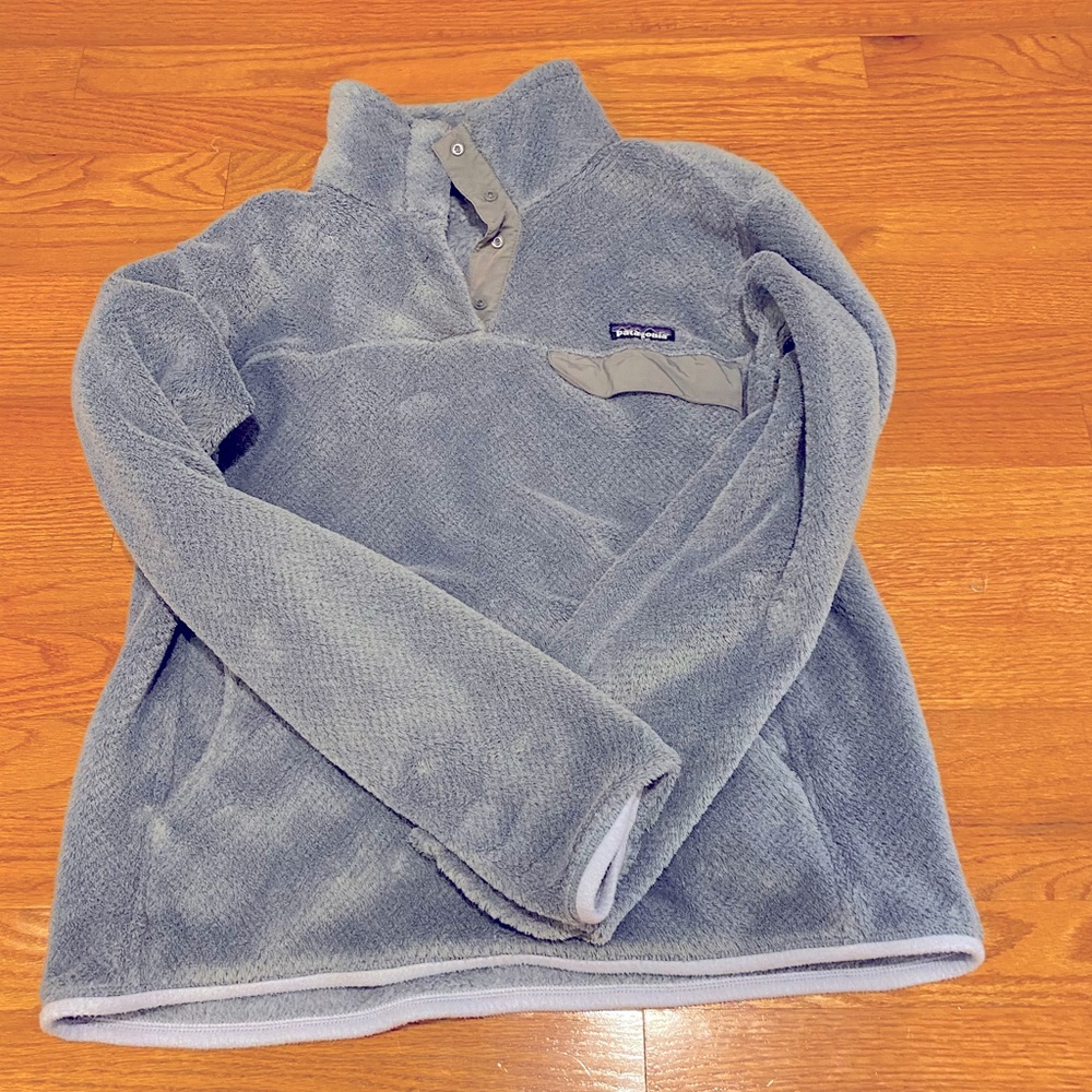 Women’s Patagonia fleece pullover—size L